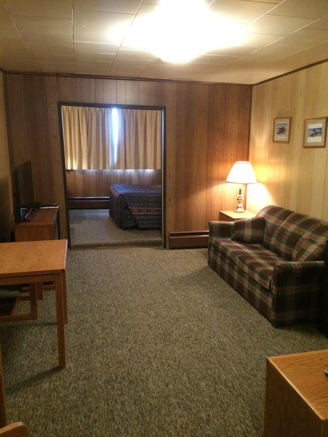 Airport Chalet Whitehorse Exterior foto